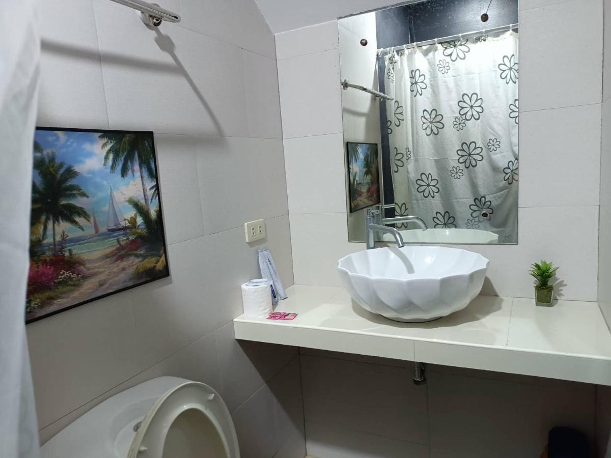 Casita Isla Beach Inn Balabag  Kültér fotó